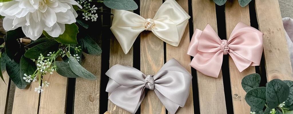 Read more about the article Handcrafted Hair Bows: Adding a Touch of Elegance