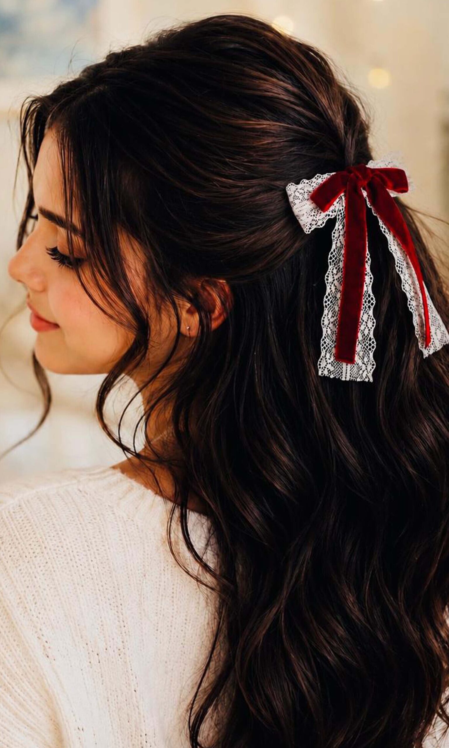 White Lace Red Velvet Ribbon Hairbow_Woman Model